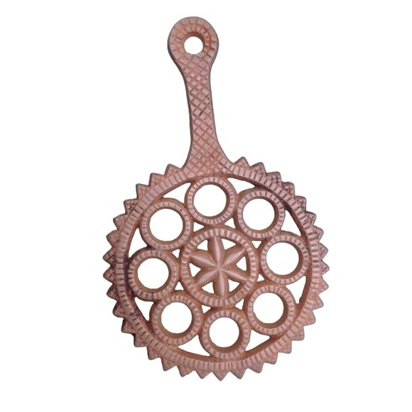 Antique Cast Iron Trivet Sawtooth Sun Circles Round Hot Plate / Wall Hanging - Picture 11 of 11